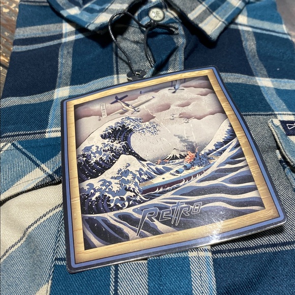 The Great Wave Button Down And Flannel Shirt - Size 2XL - Picture 5 of 6